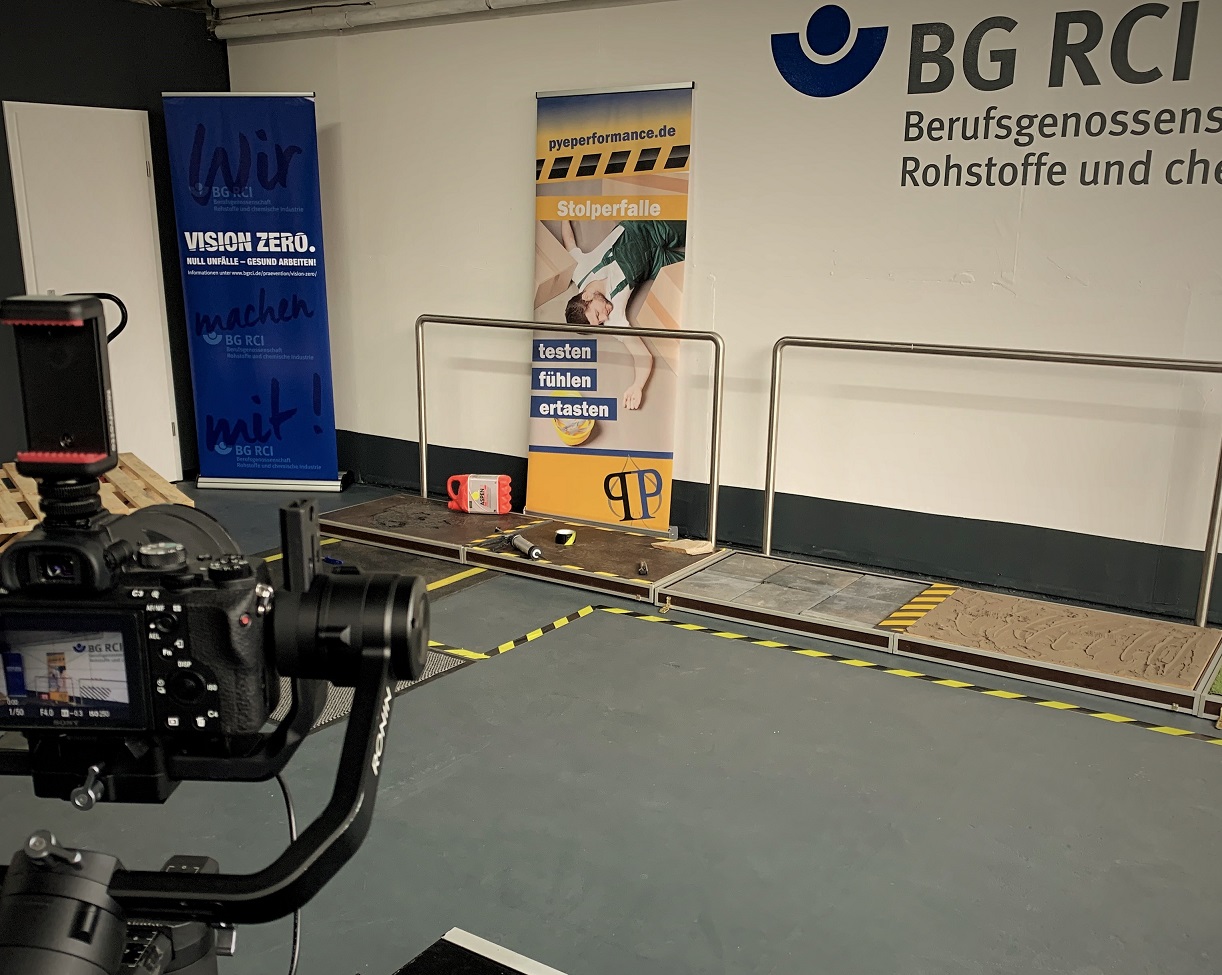  Stolpern-Rutschen-Stürzen Gefahren im Alltag digital
